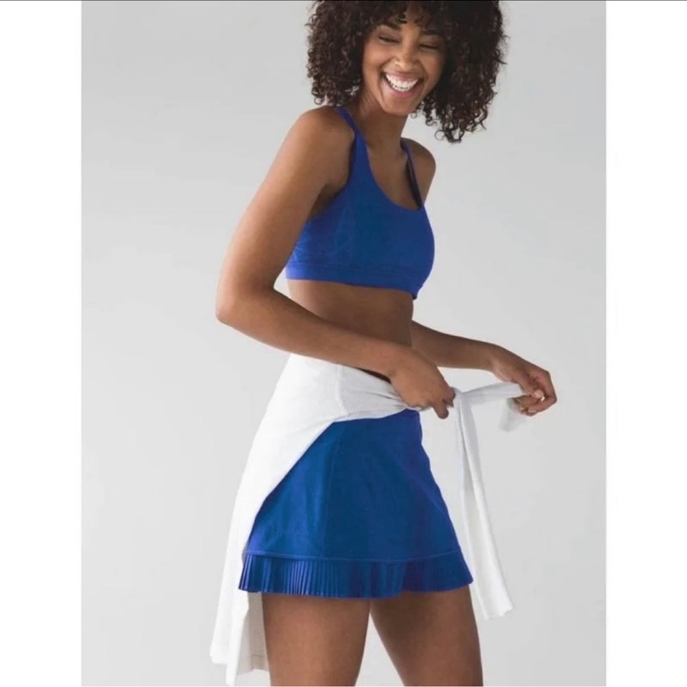 EUC LULULEMON Cobalt Blue Skirt with Pleats Size 8!